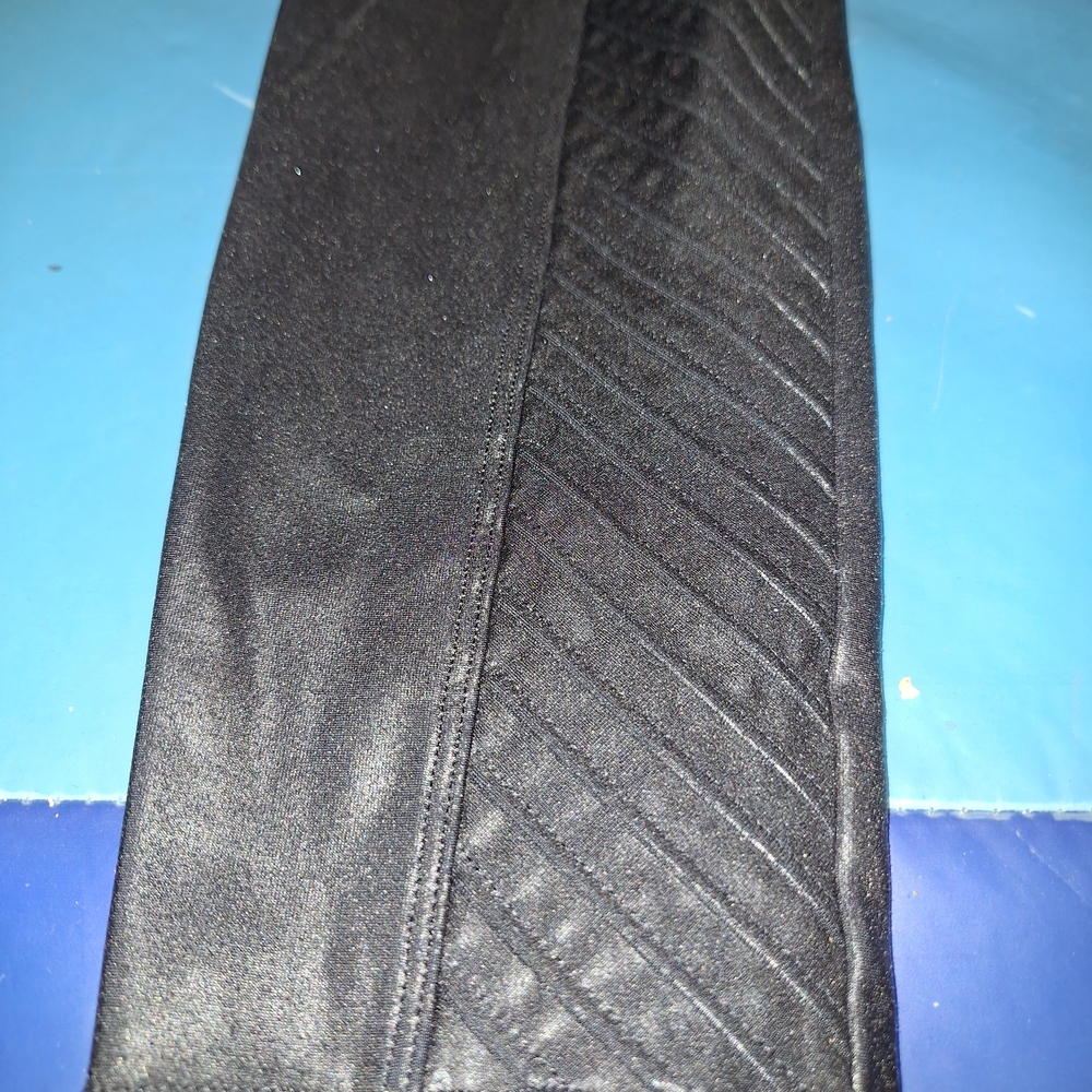 SPANX Shiny Black Leggings with Textured Detail